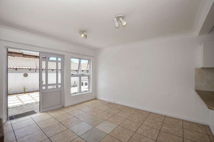 To Let 3 Bedroom Property for Rent in Parklands Western Cape